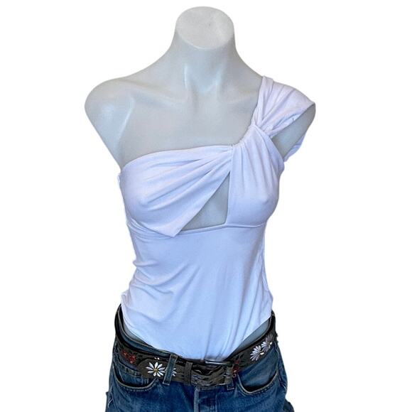 Superdown White One Shoulder Bodysuit Top SMALL Cut Out Revolve Jimena $58 NEW - Picture 5 of 9